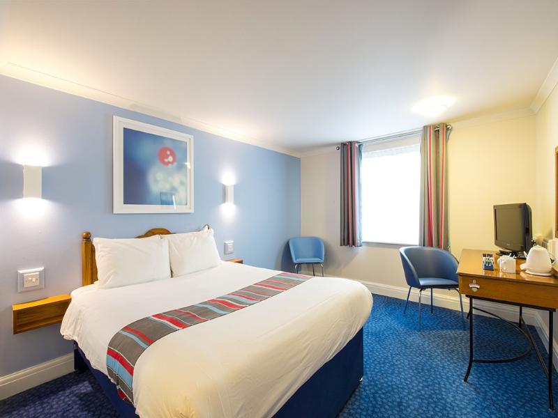 Travelodge Cardiff Airport Barry Exteriör bild
