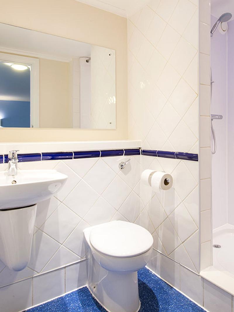 Travelodge Cardiff Airport Barry Exteriör bild